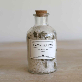 Koupelová sůl s extrakty z eukalypthu ve skle